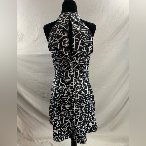 Black And White Print Ruffle Hem Halter Dress - Picture 9 of 10